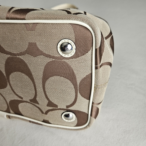 Coach Signature Brown and Cream Tote‎ Bag - Picture 6 of 14